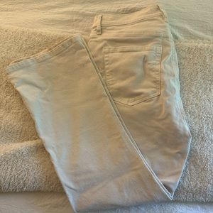 Loft Kick Crop Denim in Popcorn